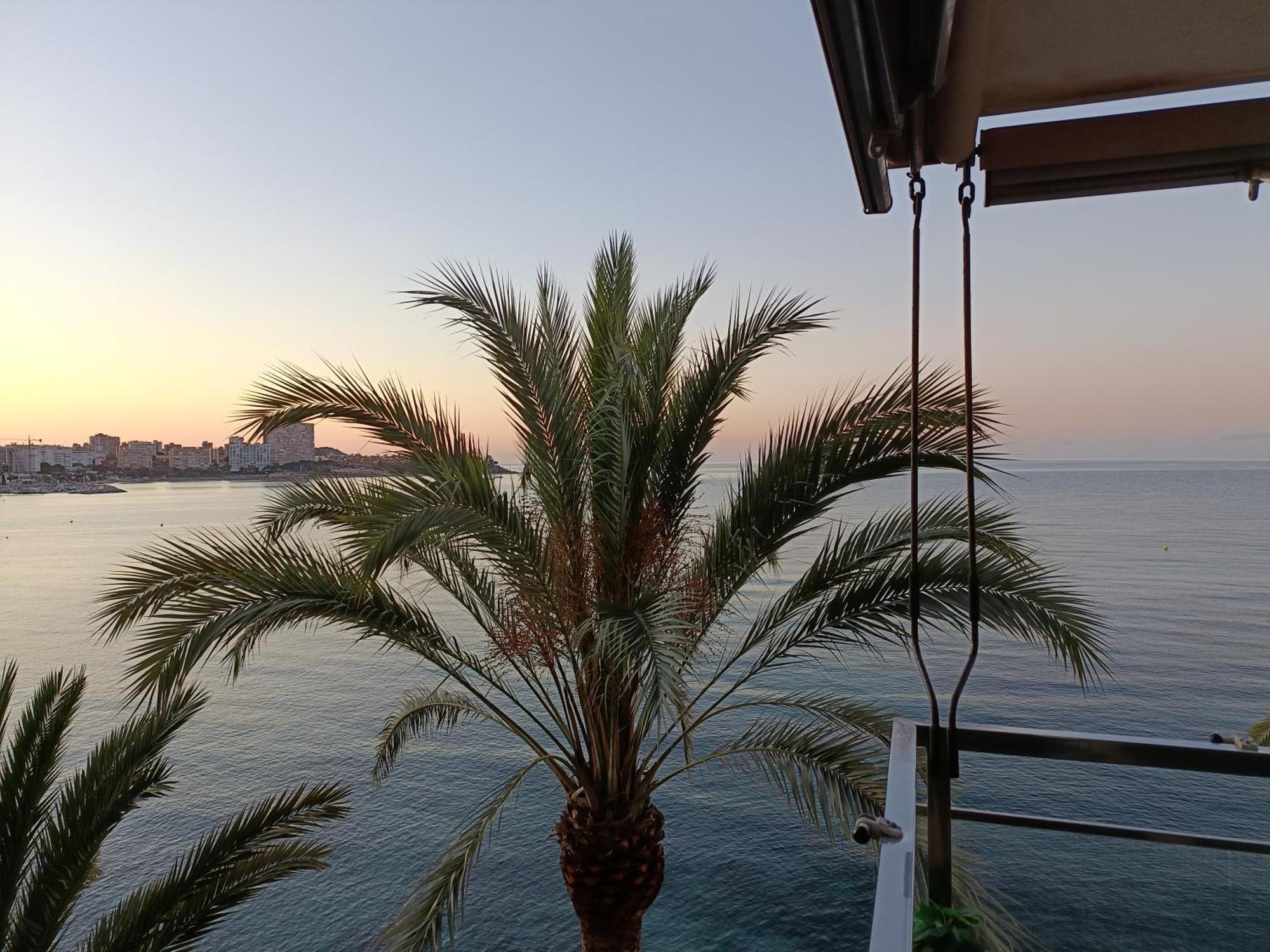 Superb Sea View Apartment Аликанте Экстерьер фото